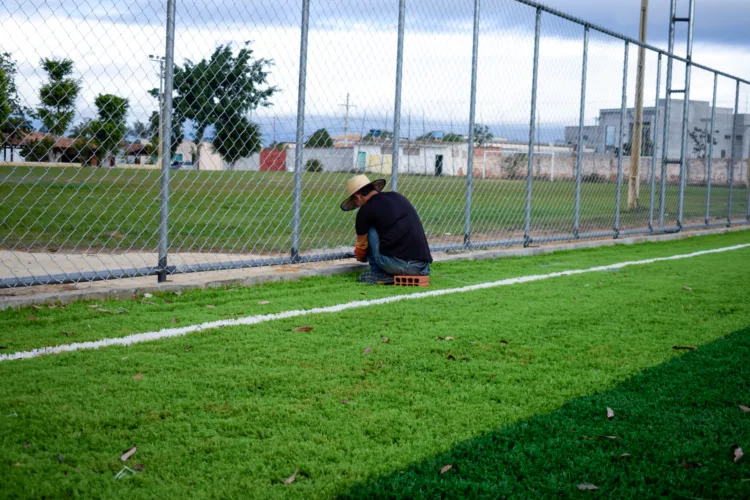 Obras do novo campo society do Clube ADEC entram na reta final